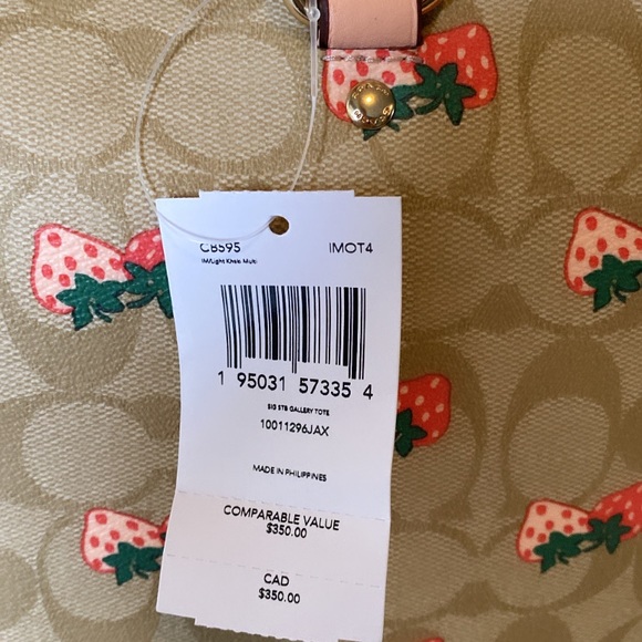 NWT💃Coach Gallery Tote In Signature Canvas With Strawberry Print - Picture 12 of 12
